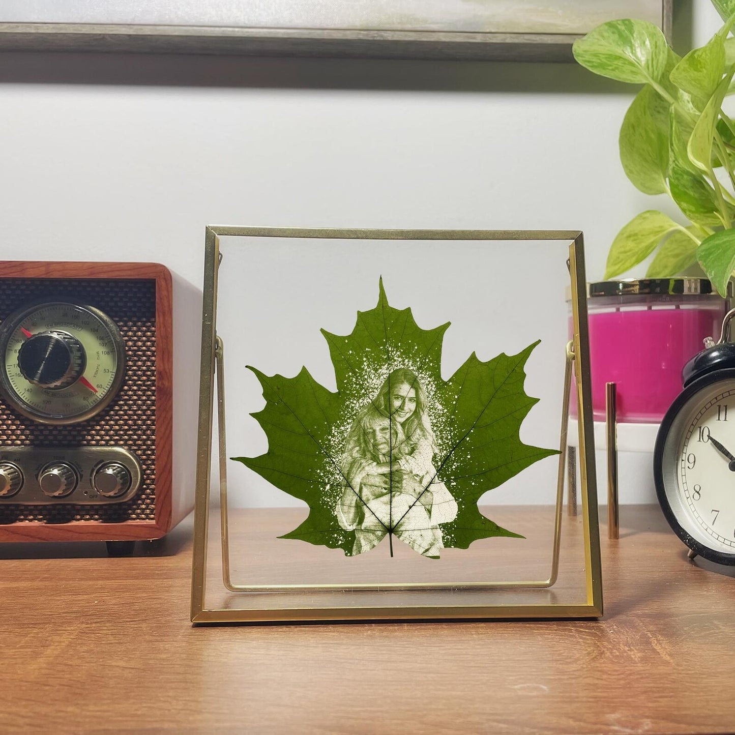 Personalized Portrait Frame with Preserved Leaf Art
