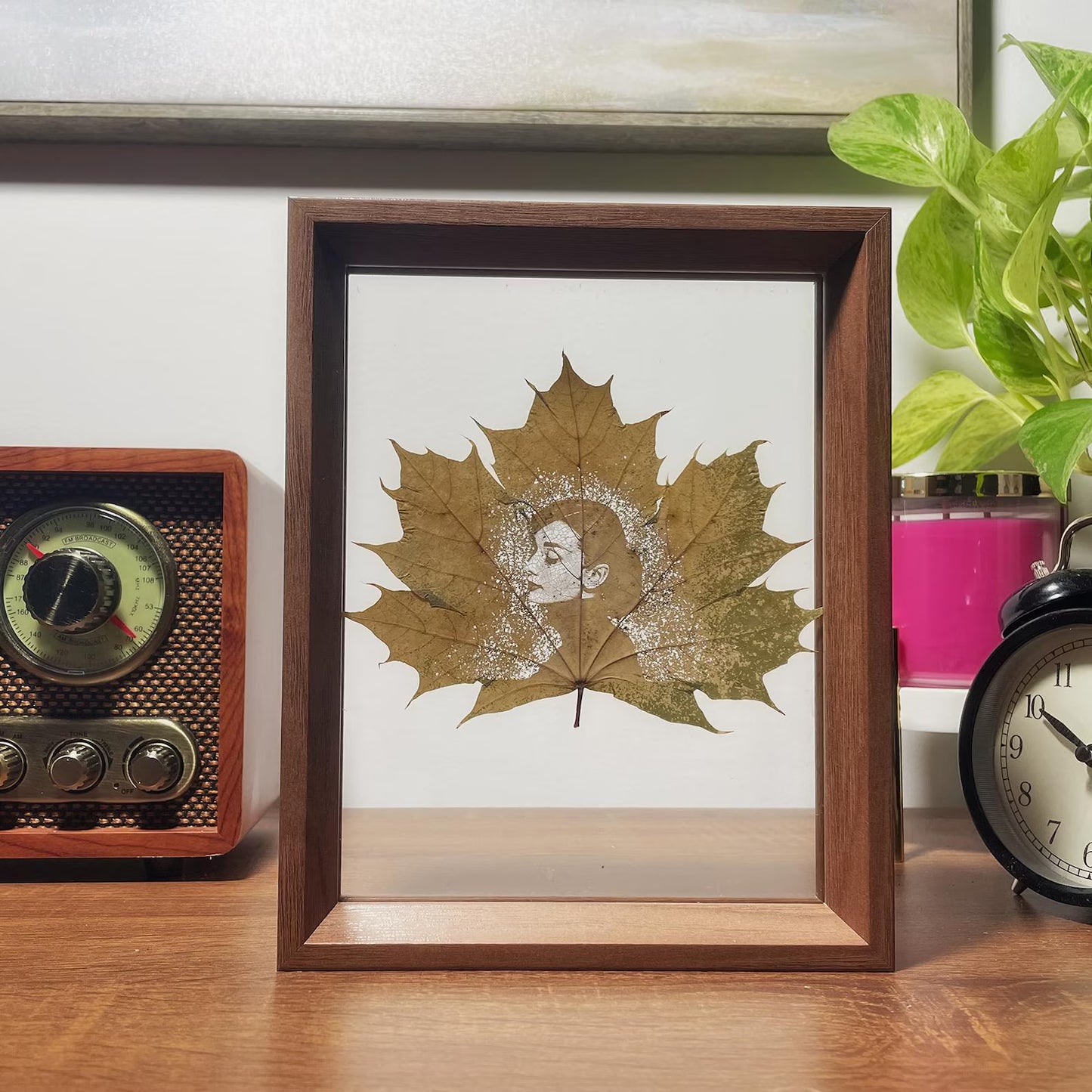 Personalized Portrait Frame with Preserved Leaf Art